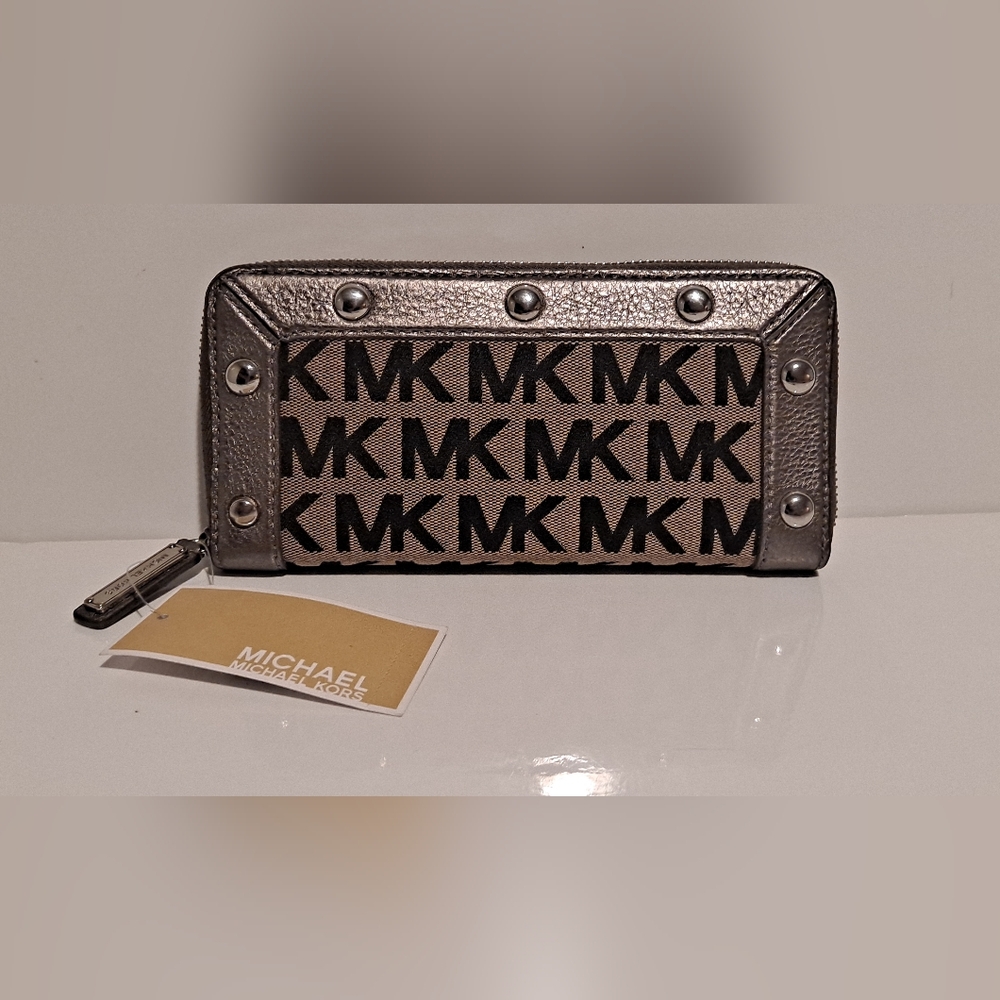 DELANCY ZA CONTINENTAL WALLET // GUNMETAL